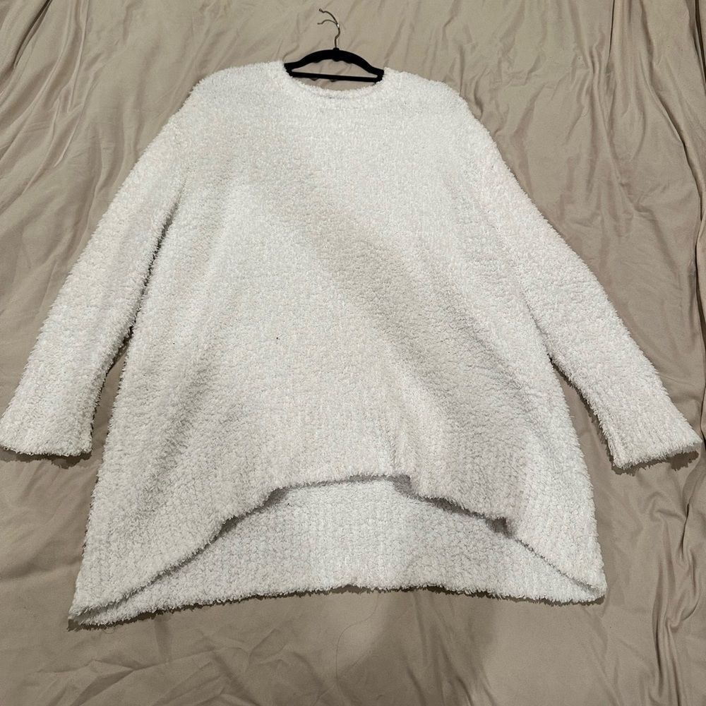 Thomas Wylde size M fuzzy white sweater